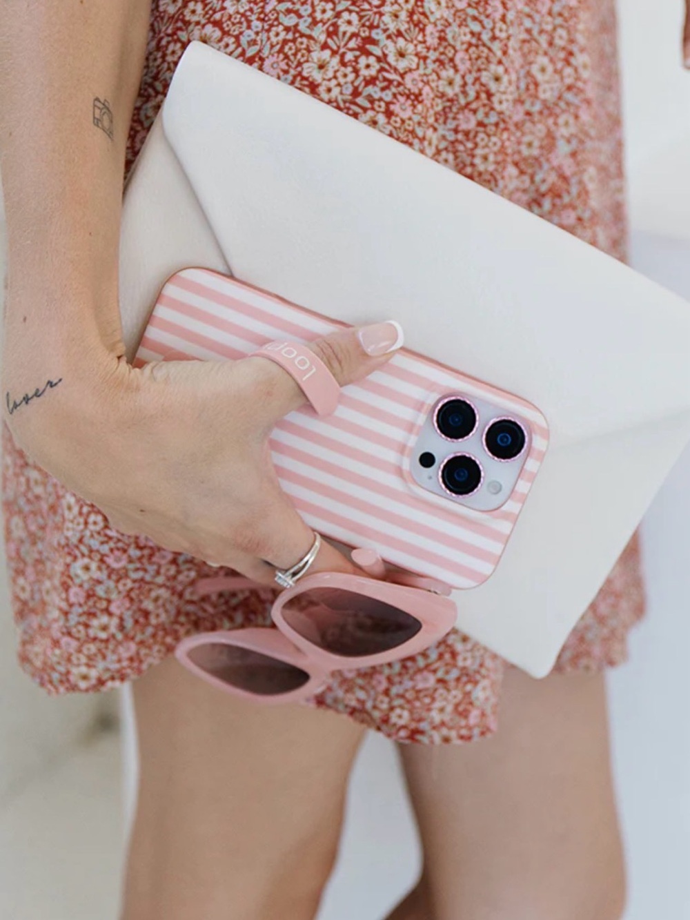 NEW Loopy Case Pink Striped Grip + Earthy Beaded Wristlet, iPhone 14 Pro Max - Picture 8 of 8